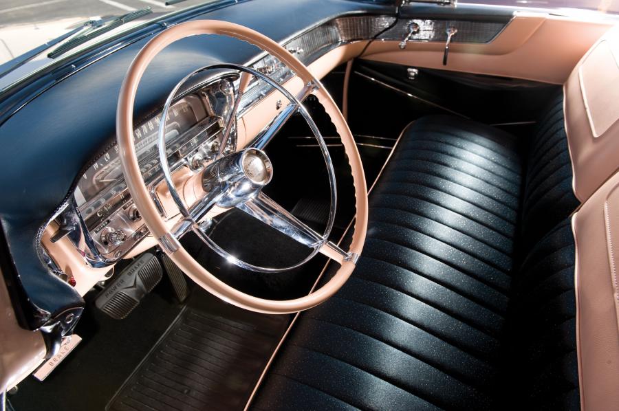  Cadillac DeVille Coupe 1956 года  (фото 8 из 9)